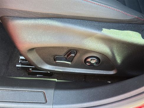 Certified 2024 Dodge Hornet R/T image 24