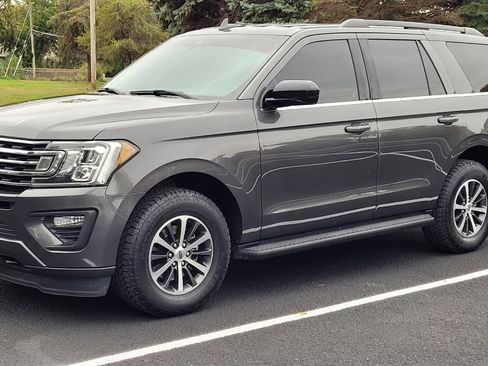 Used 2020 Ford Expedition XL image 2