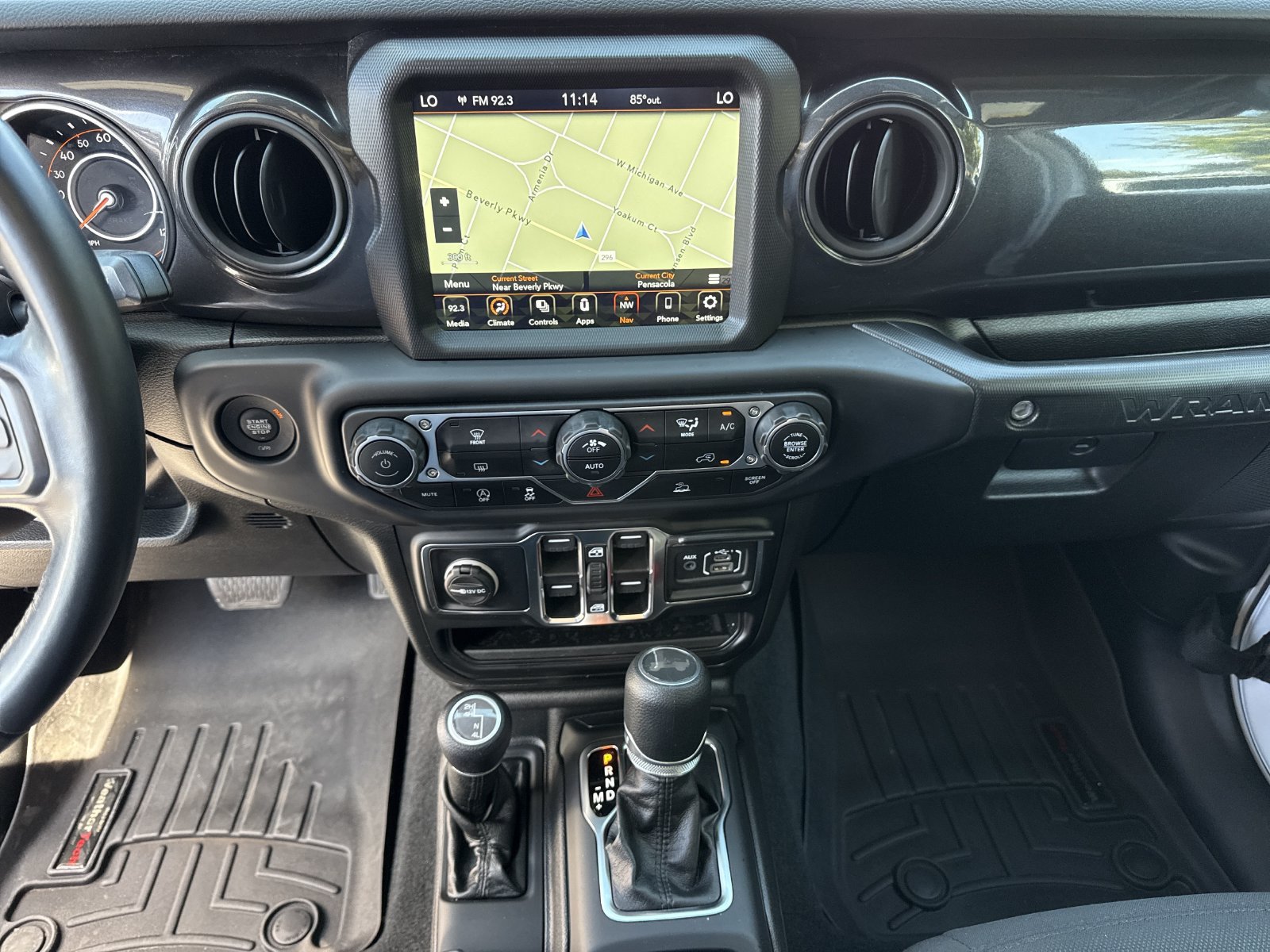Used 2022 Jeep Wrangler Unlimited Sport AWD/4WD image 28