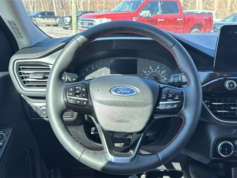 Certified 2022 Ford Escape SEL w/ SEL Stealth AWD Package image 14