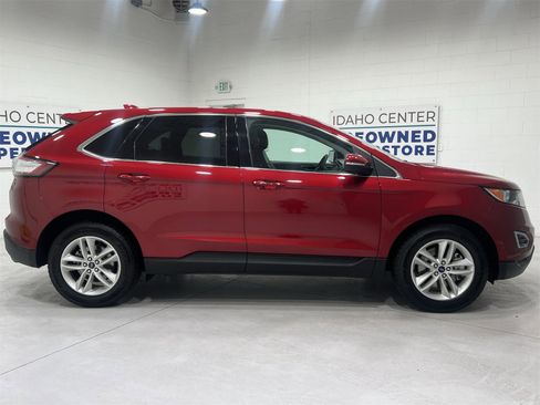 Used 2017 Ford Edge SEL w/ Equipment Group 201A image 9