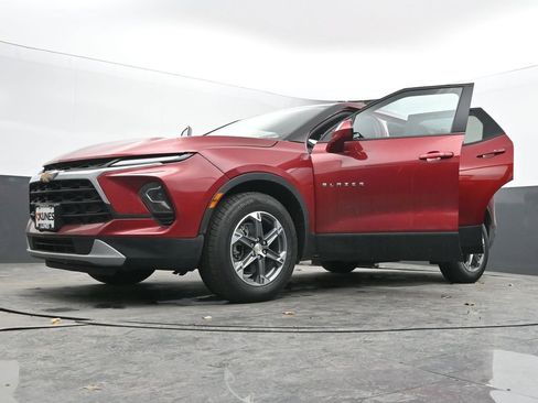Used 2025 Chevrolet Blazer LT image 71