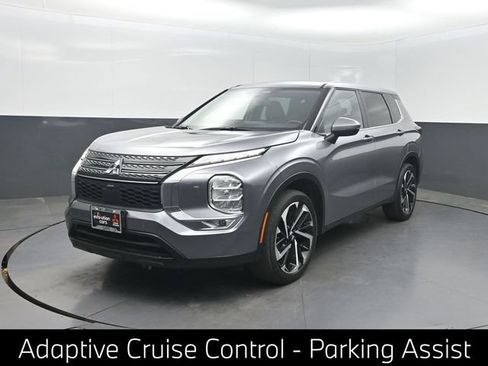 Used 2022 Mitsubishi Outlander SE AWD/4WD image 1