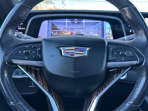 Used 2023 Cadillac Escalade ESV Premium Luxury image 23