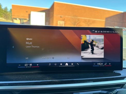 New 2026 BMW X7 xDrive40i w/ M Sport Package AWD/4WD image 15
