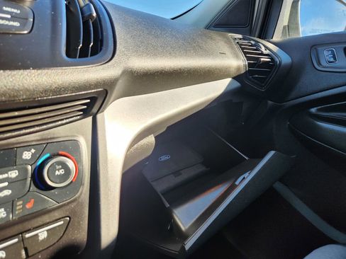 Used 2018 Ford Escape SE w/ Ford Safe & Smart Package image 15