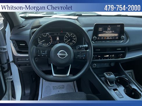 Used 2023 Nissan Rogue SV FWD image 15