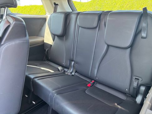 Used 2026 Kia Carnival FWD image 31