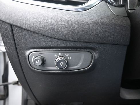 Used 2019 Chevrolet Equinox LT image 33