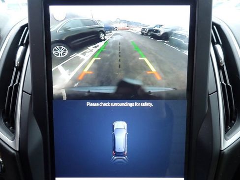 Used 2022 Ford Edge SE w/ Black Appearance Package image 27