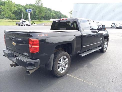 Used 2019 Chevrolet Silverado 2500 High Country w/ Duramax Plus Package AWD/4WD image 5