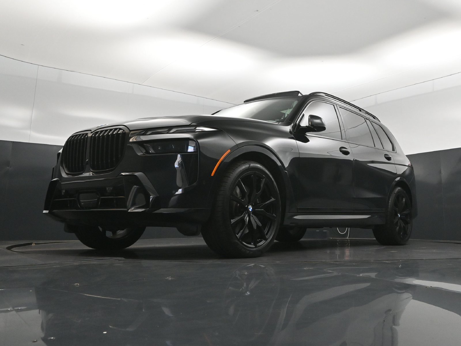 Certified 2026 BMW X7 xDrive40i w/ M Sport Package AWD/4WD image 38