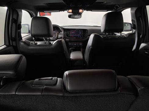 Used 2024 Dodge Durango GT image 17