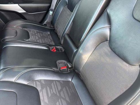 Used 2022 Jeep Cherokee Latitude w/ Sun & Sound Group image 28