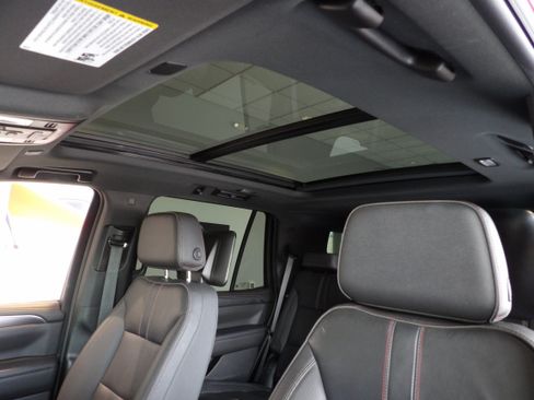 Used 2023 Chevrolet Tahoe RST w/ Luxury Package AWD/4WD image 17