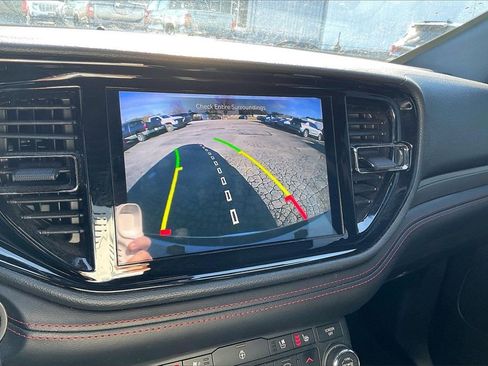Used 2024 Dodge Durango GT image 14