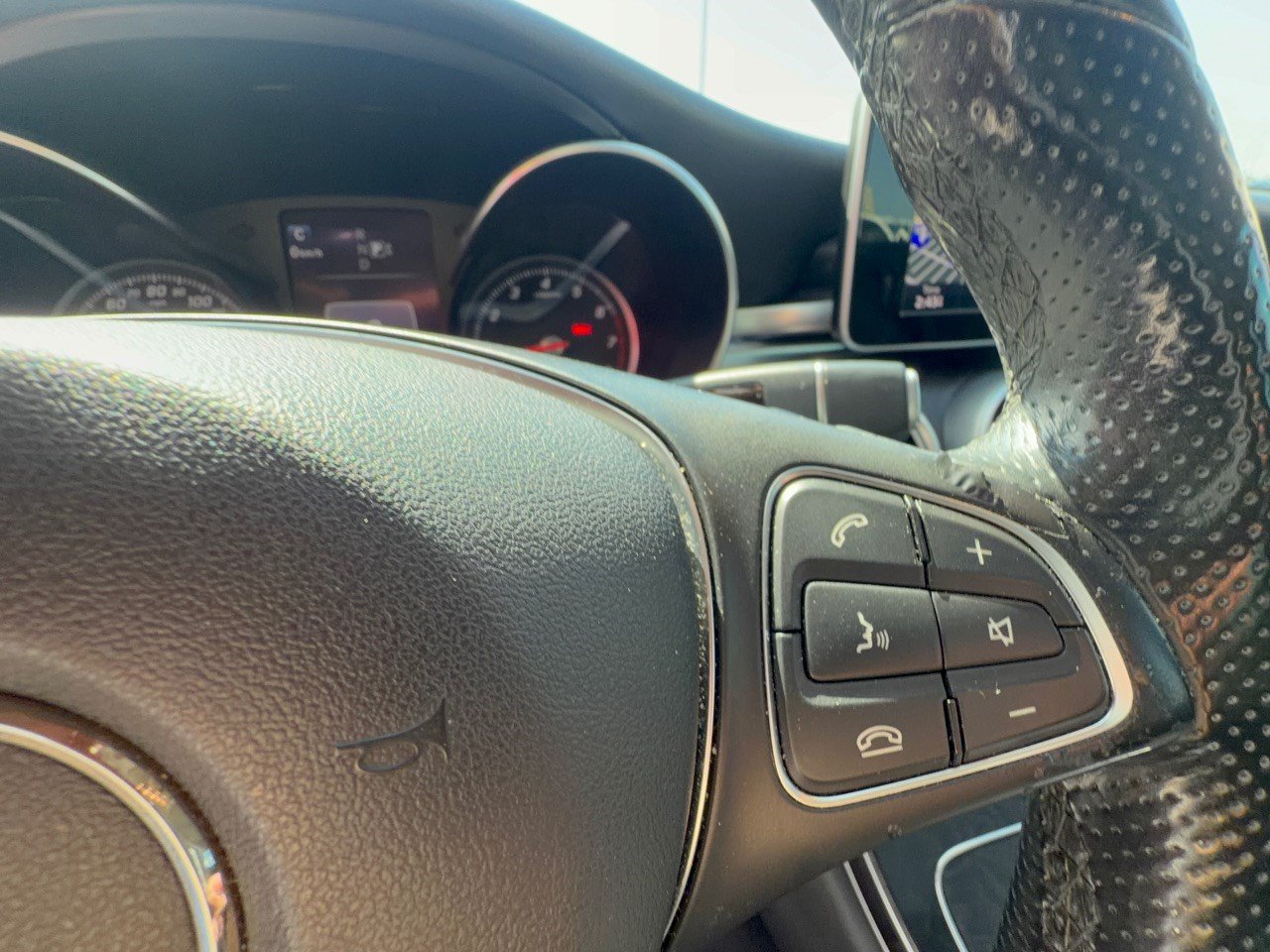 Used 2015 Mercedes-Benz C 300 4MATIC Sedan image 19