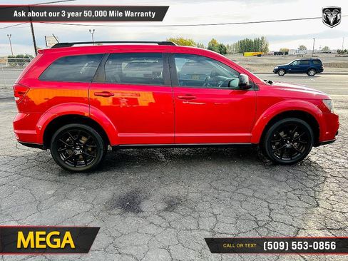 Used 2018 Dodge Journey SXT w/ Blacktop Package image 15
