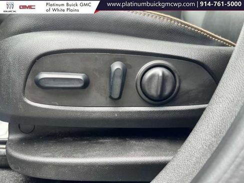 Used 2022 GMC Terrain AT4 image 16