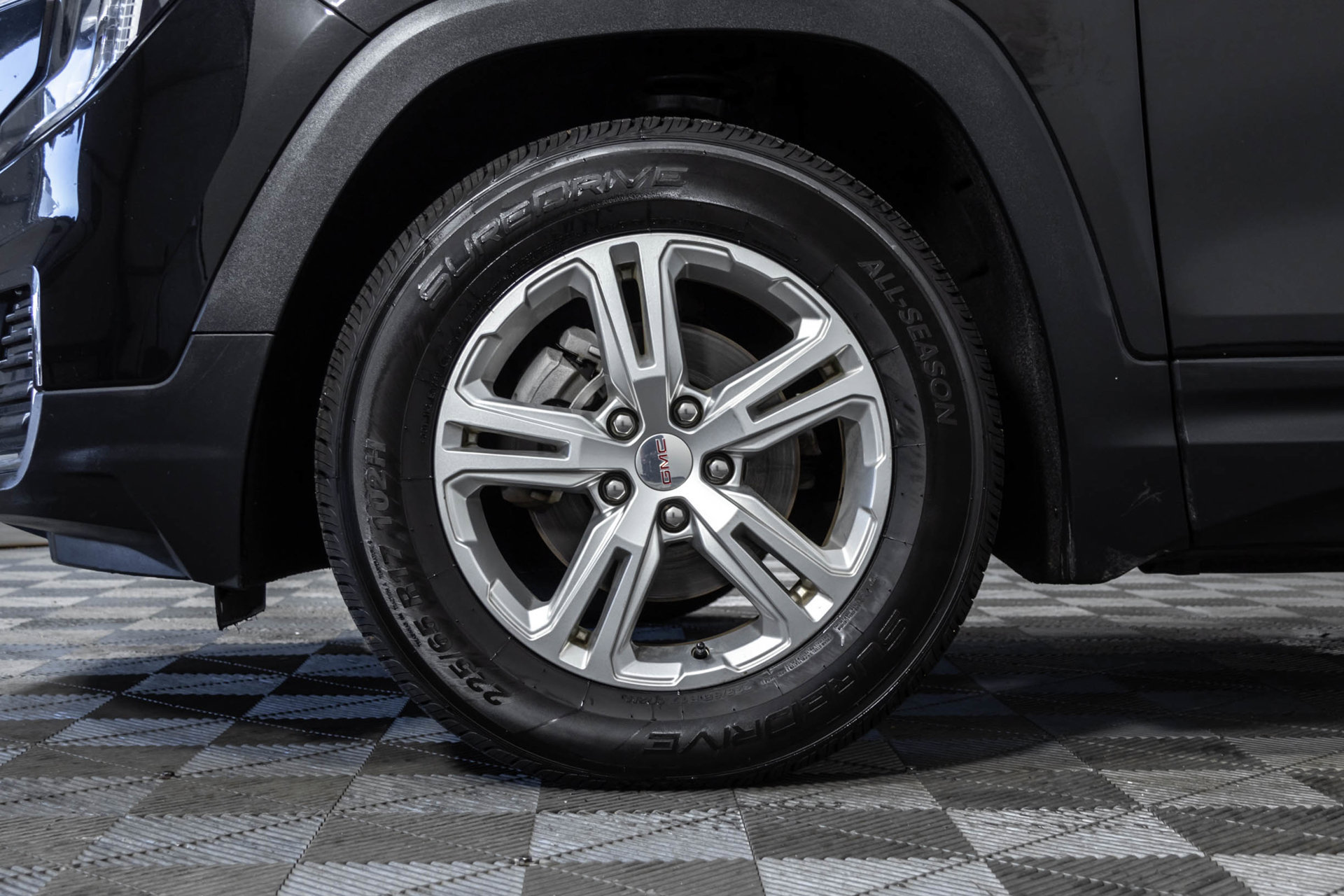 Used 2024 GMC Terrain SLE AWD/4WD image 45