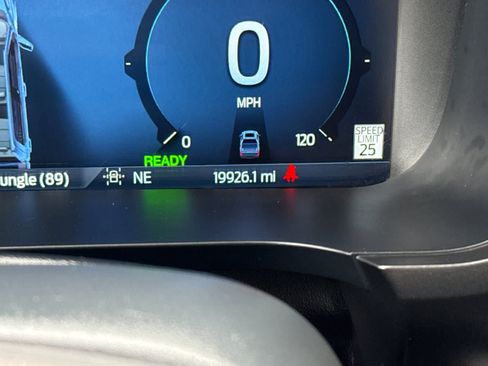 Used 2024 Ford F150 Platinum w/ Equipment Group 702A High AWD/4WD image 25