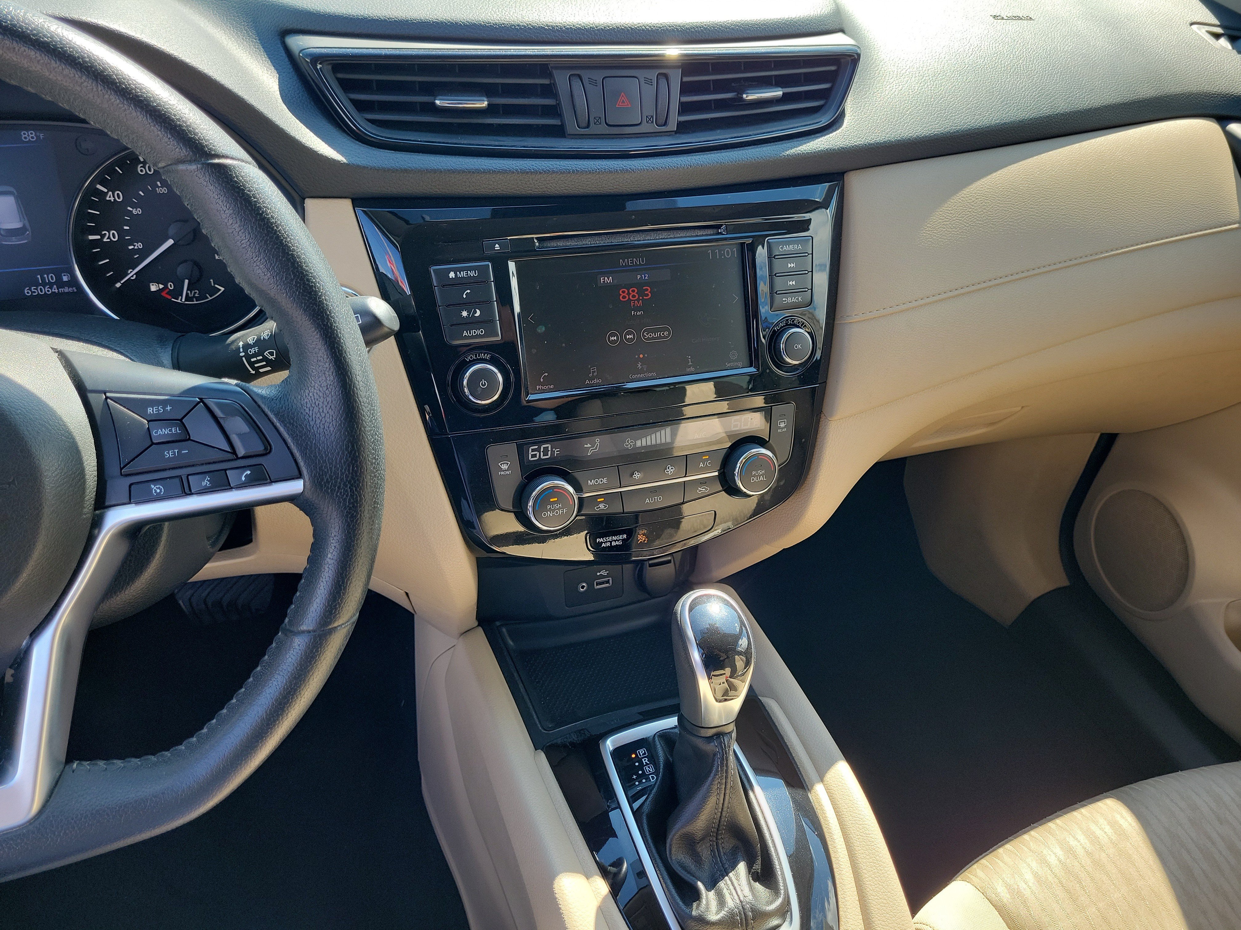 Certified 2020 Nissan Rogue SV FWD image 23