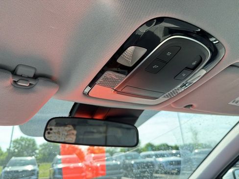 Used 2022 Hyundai Palisade SE image 18