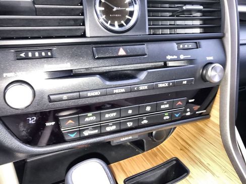 Used 2022 Lexus RX 350L 350L w/ Premium Package image 18