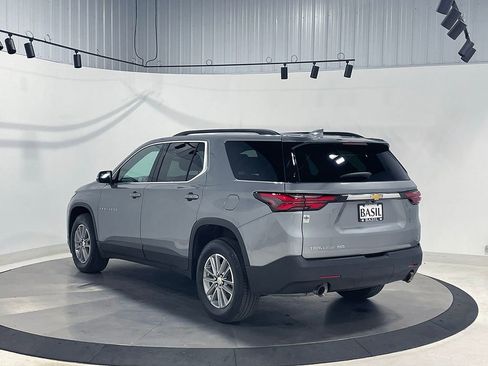 Used 2023 Chevrolet Traverse LT AWD/4WD image 14