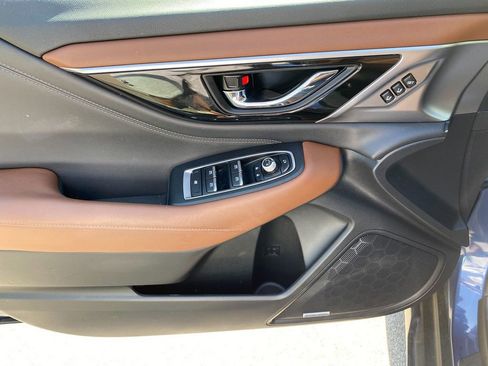 Used 2022 Subaru Outback Touring image 11