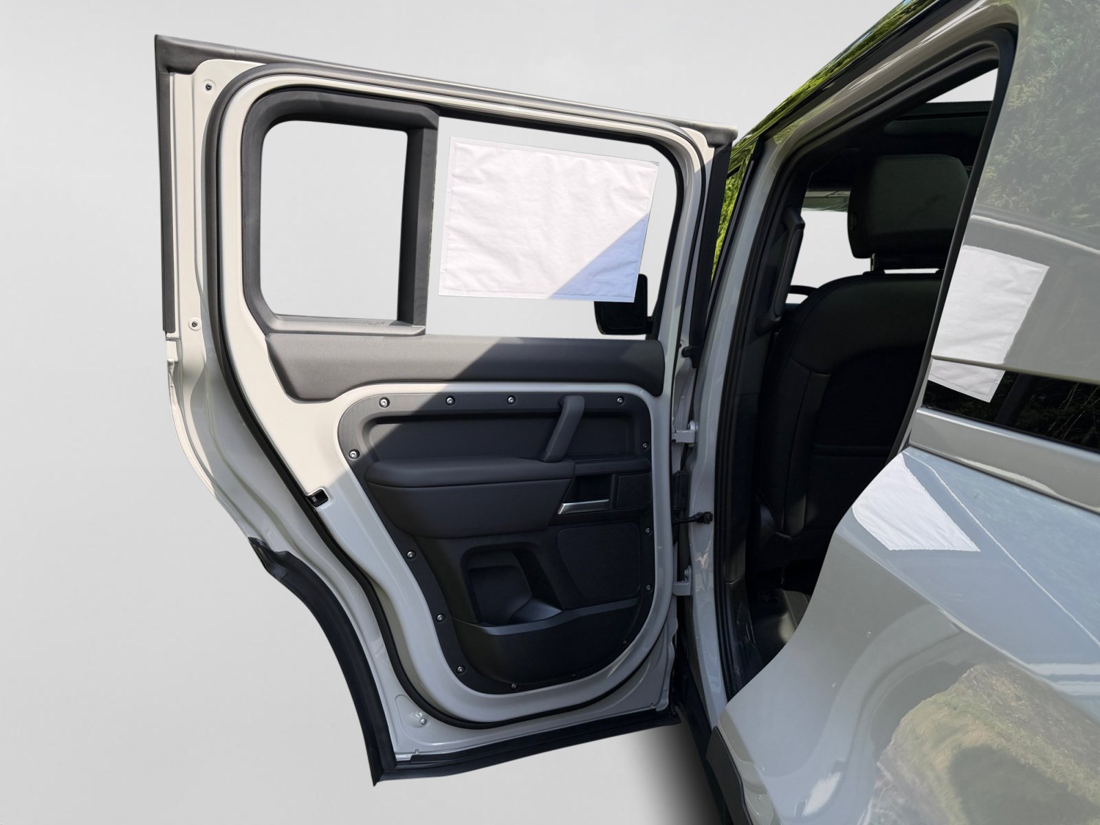 New 2026 Land Rover Defender 110 S AWD/4WD image 17
