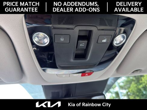 Used 2023 Kia Sorento SX Prestige w/ Panoramic Sunroof Package AWD/4WD image 13