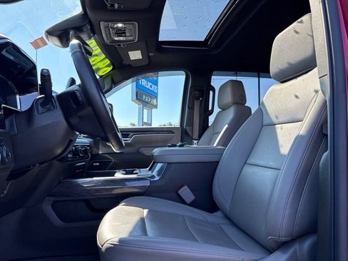 Used 2025 Chevrolet Silverado 2500 LTZ w/ LTZ Premium Package AWD/4WD image 19