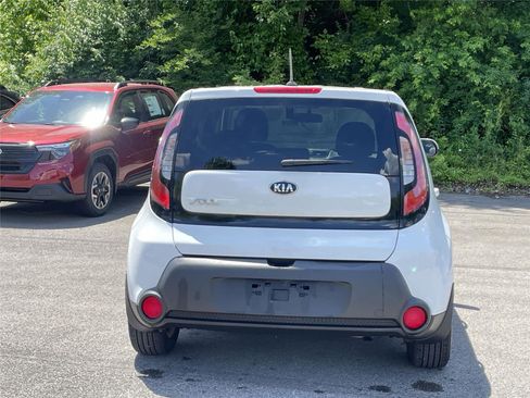 Used 2016 Kia Soul FWD image 4