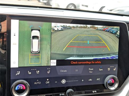 Used 2024 Lexus TX 350 AWD image 32