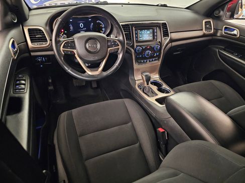 Used 2017 Jeep Grand Cherokee Laredo w/ Quick Order Package 23E image 13