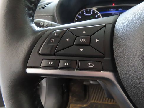 Used 2024 Nissan Sentra SV w/ All-Weather Package FWD image 10