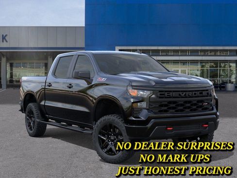 New 2026 Chevrolet Silverado 1500 Custom Trail Boss w/ LPO, Dark Essentials Package AWD/4WD image 7
