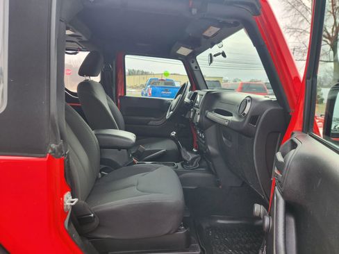Used 2017 Jeep Wrangler Sport w/ Quick Order Package 23S image 36