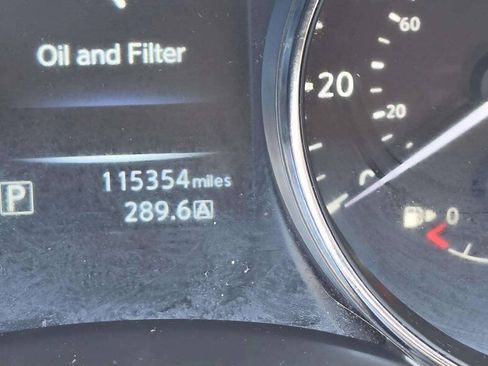 Used 2015 Nissan Rogue S FWD image 9