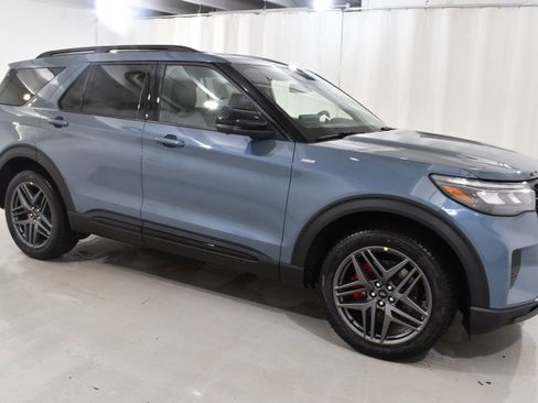 New 2026 Ford Explorer ST-Line AWD/4WD image 5