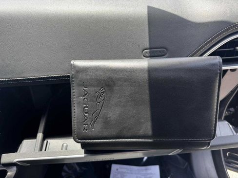 Used 2019 Jaguar F-PACE SVR image 58