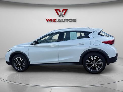 Used 2019 INFINITI QX30 AWD w/ Navigation Package image 2