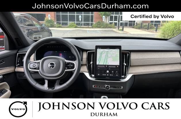 Used 2025 Volvo XC90 B5 Core w/ Climate Package AWD/4WD image 8