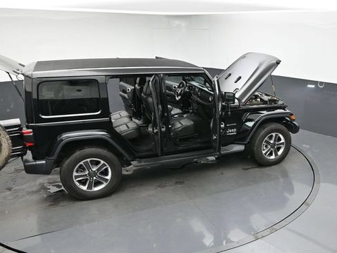 Used 2021 Jeep Wrangler Unlimited Sahara AWD/4WD image 43