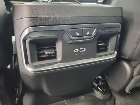 New 2026 GMC Sierra 2500 SLT w/ SLT Premium Package image 32