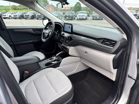 Used 2024 Ford Escape Active AWD/4WD image 19