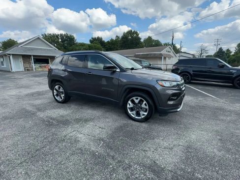 Used 2022 Jeep Compass Limited AWD/4WD image 5