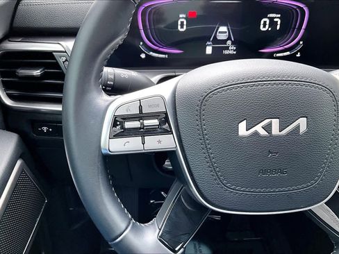 Used 2024 Kia Telluride S image 22