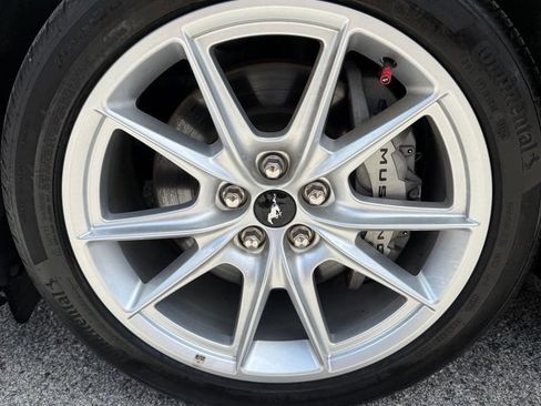 Used 2025 Ford Mustang GT Premium RWD image 9